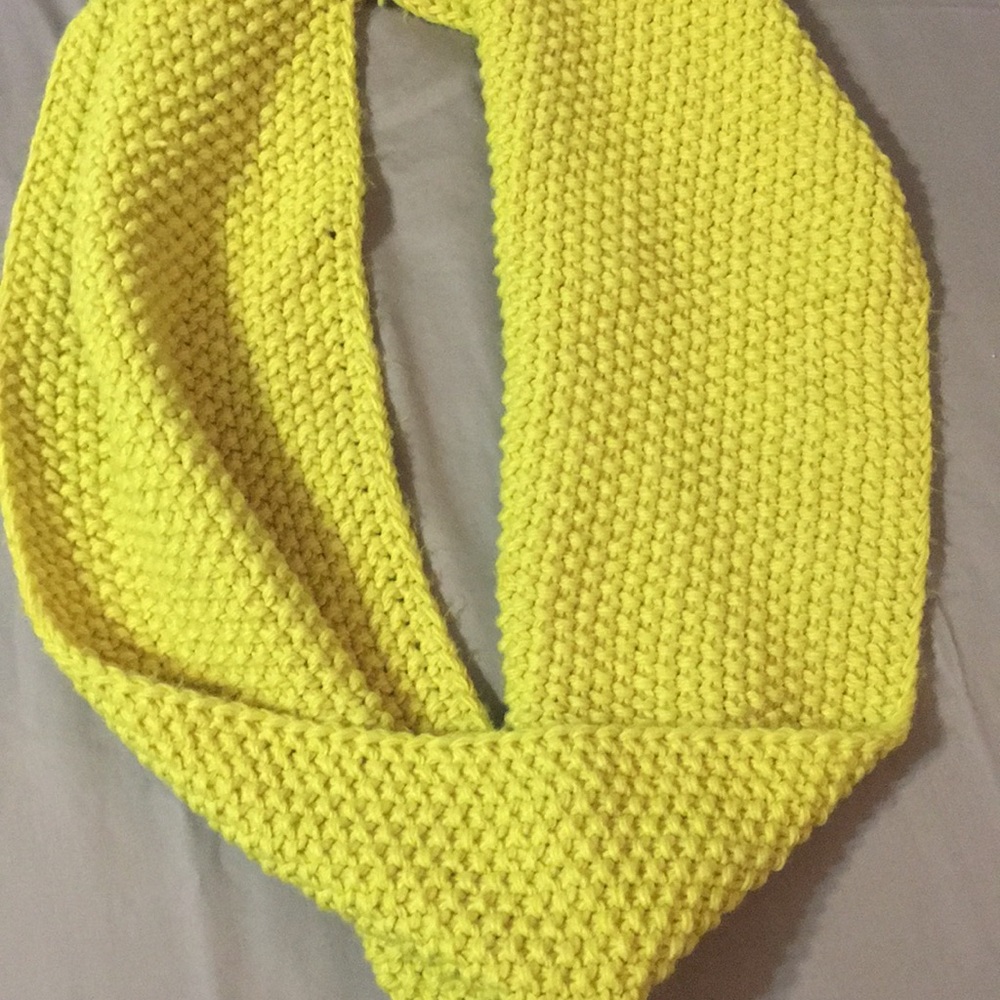 ON Infinity Scarf